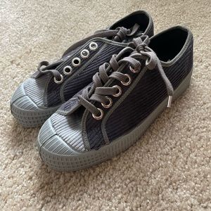 Brand new Novesta grey corduroy low top sneakers